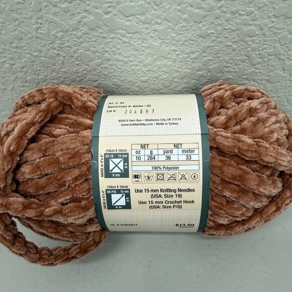 Yarn Bee Adobe Velvety Smooth Knit 36 Yard NEW - Picture 2 of 3